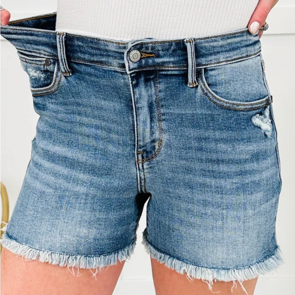 Judy Blue Jean Shorts Blue Frayed Hem Distressed